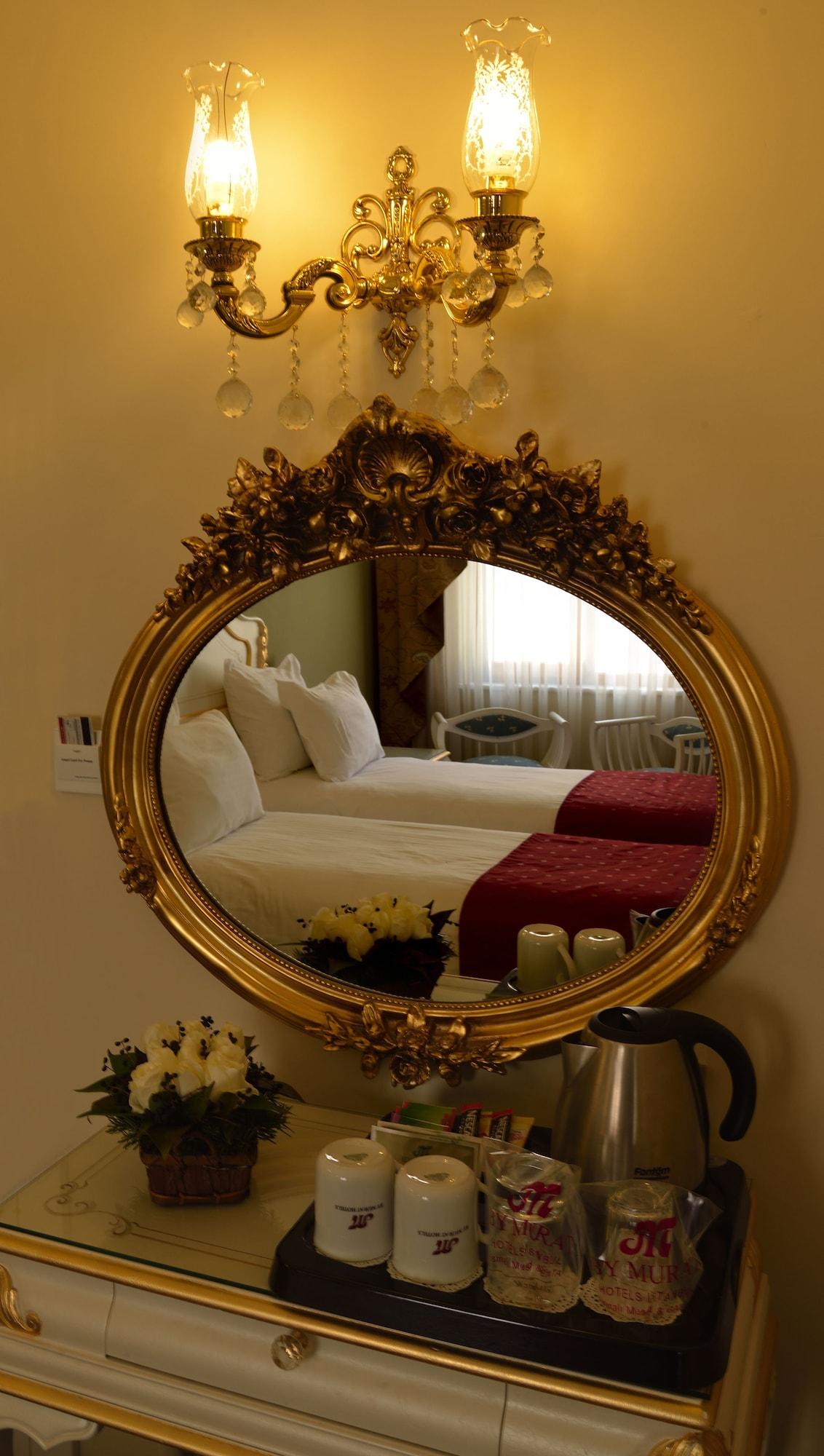 By Murat Crown Hotel Taksim Estambul Exterior foto