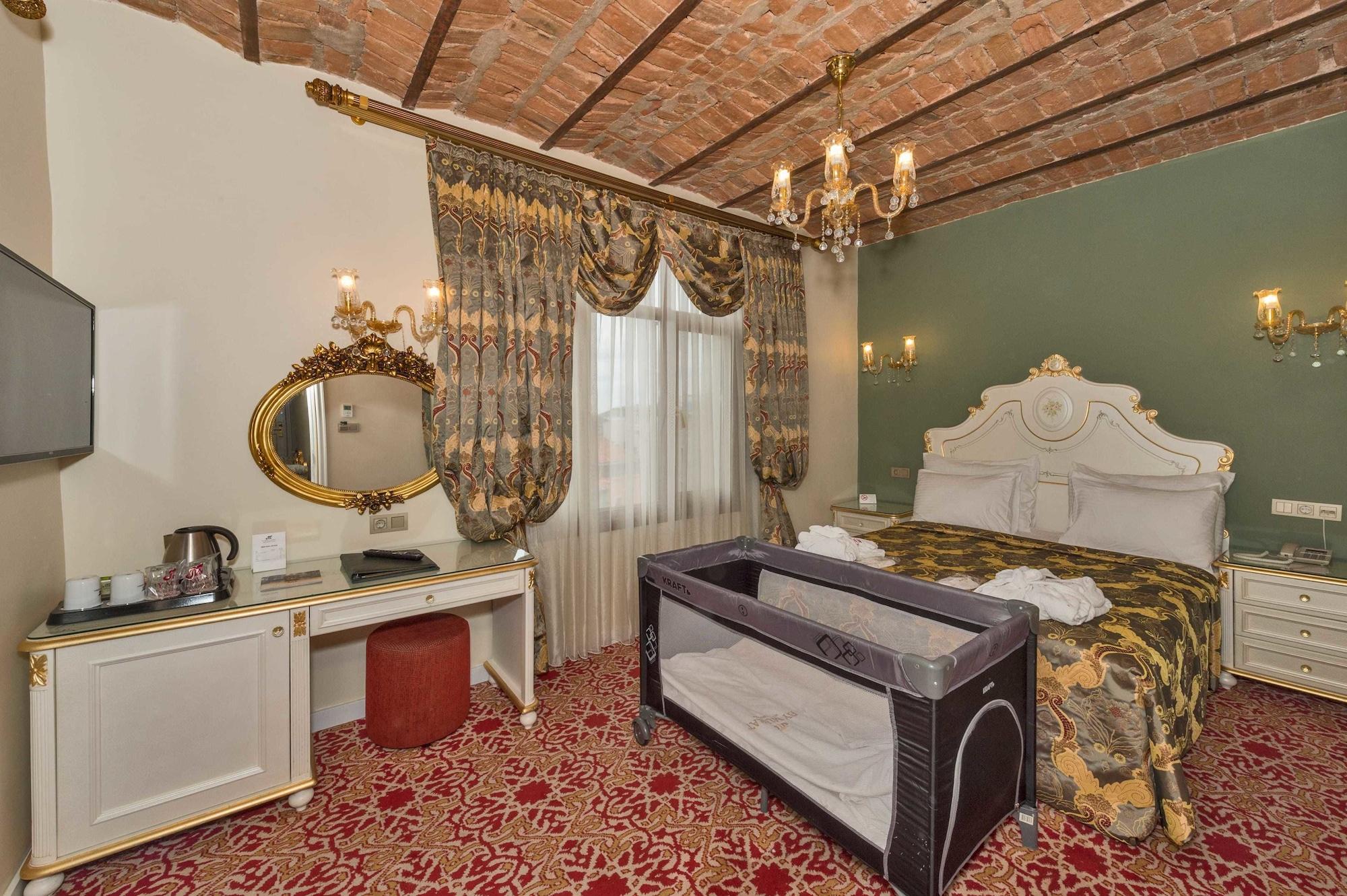 By Murat Crown Hotel Taksim Estambul Exterior foto