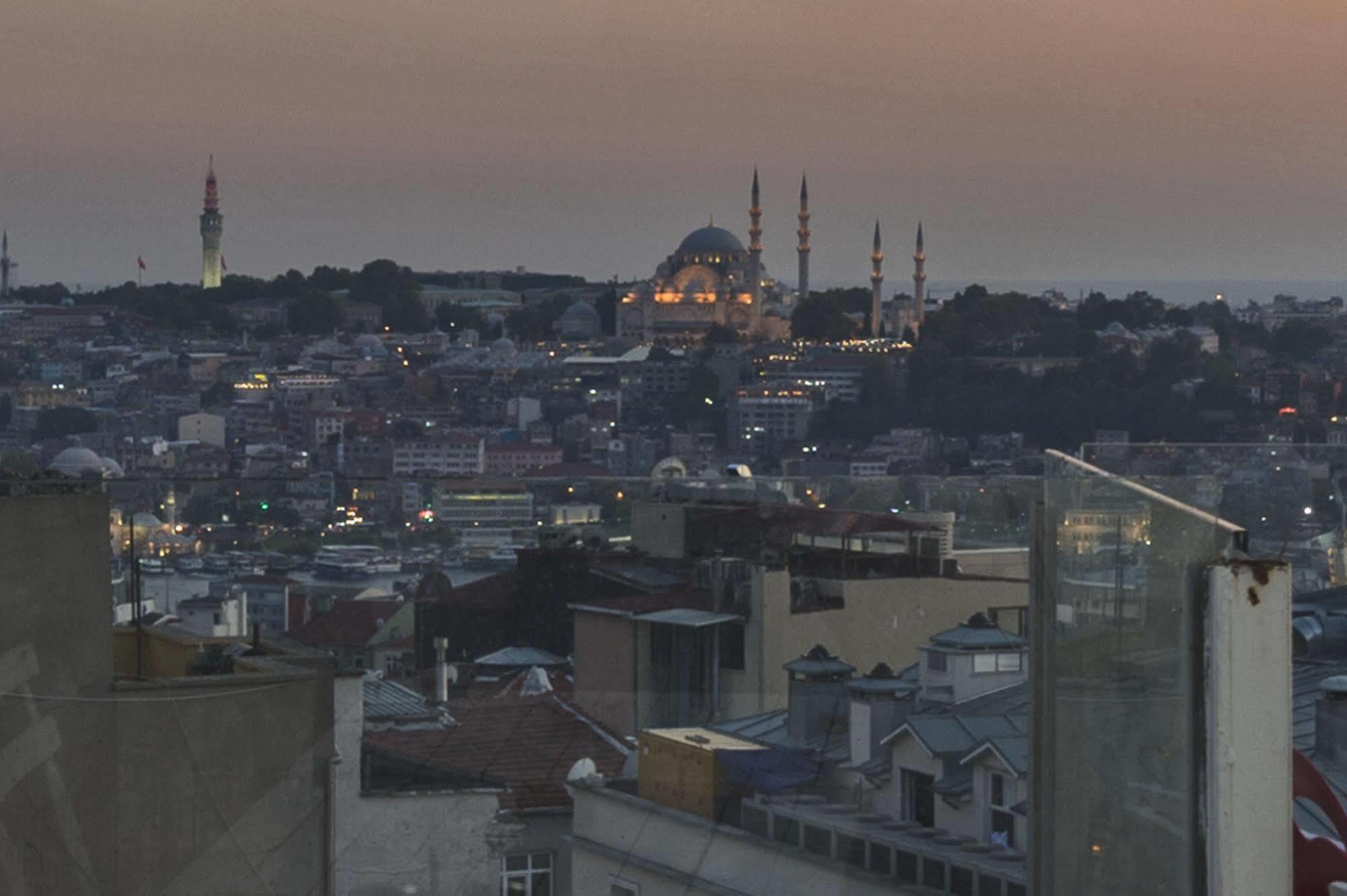 By Murat Crown Hotel Taksim Estambul Exterior foto